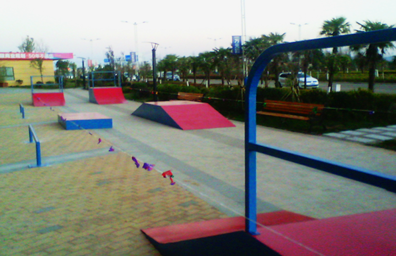 云南省昆明市領(lǐng)秀·知識(shí)城極限運(yùn)動(dòng)場(chǎng)