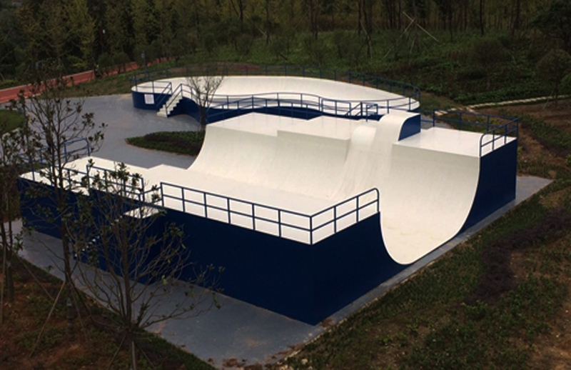 貴州省遵義市百草園旅游區(qū)極限運動場（大U槽區(qū)）