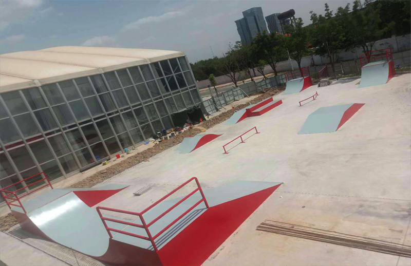 陜西省西安市陸港運(yùn)動(dòng)公園極限運(yùn)動(dòng)場(chǎng)