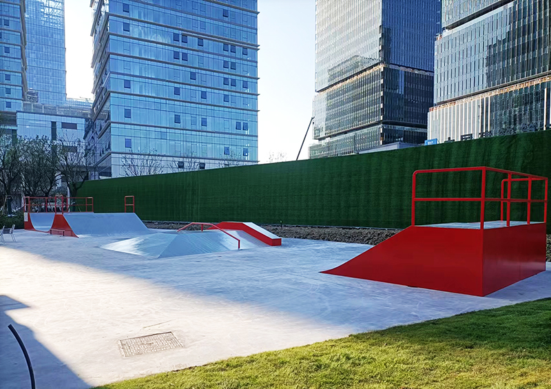 江蘇省蘇州市發(fā)動滑板公園極限運動場