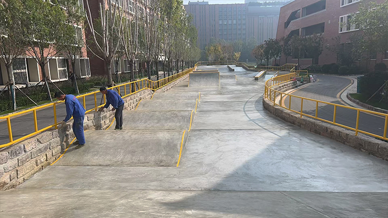 河北省邢臺(tái)市童泰學(xué)校極限運(yùn)動(dòng)場(chǎng)（街式區(qū)）